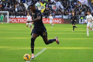 星空体育-罗马诺：穆阿尼保持冷静&amp;仍在耐心等待尤文，未与其他俱乐部谈判