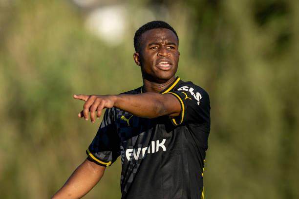 星空体育官网-他回“莱”了！战胜睾丸癌的斗士，多特锋霸终于复出